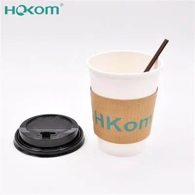Jednorazové šálky kávu a viečka